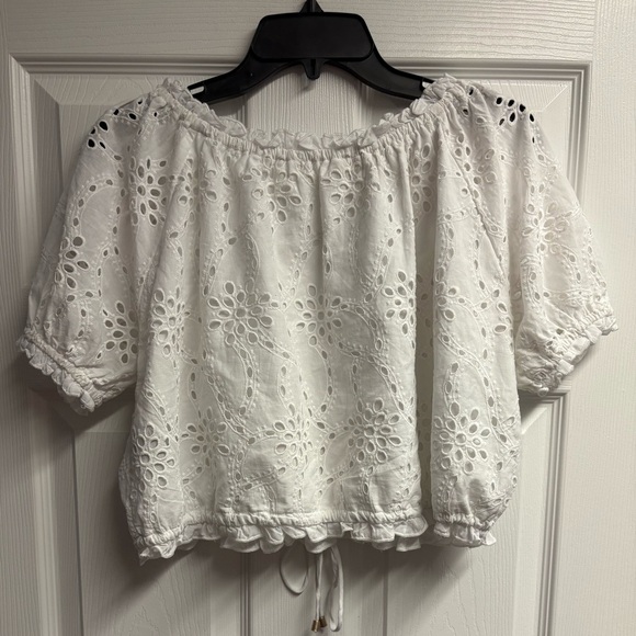 Olivaceous “The Impeccable Pig” 100% Cotton Eyelet Cropped Blouse size Medium - Picture 4 of 4